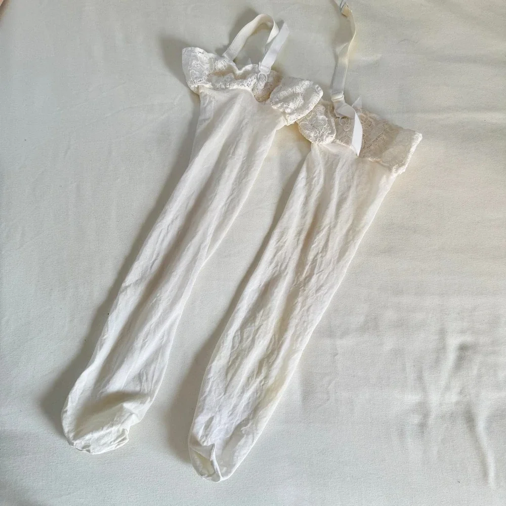 Vintage Lace Stockings  40s - 50s vintage one size white ivory stockings